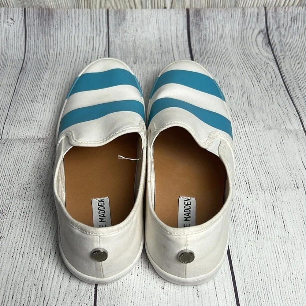 Steve Madden stripped slip on Size 8.5 - Picture 2 of 5